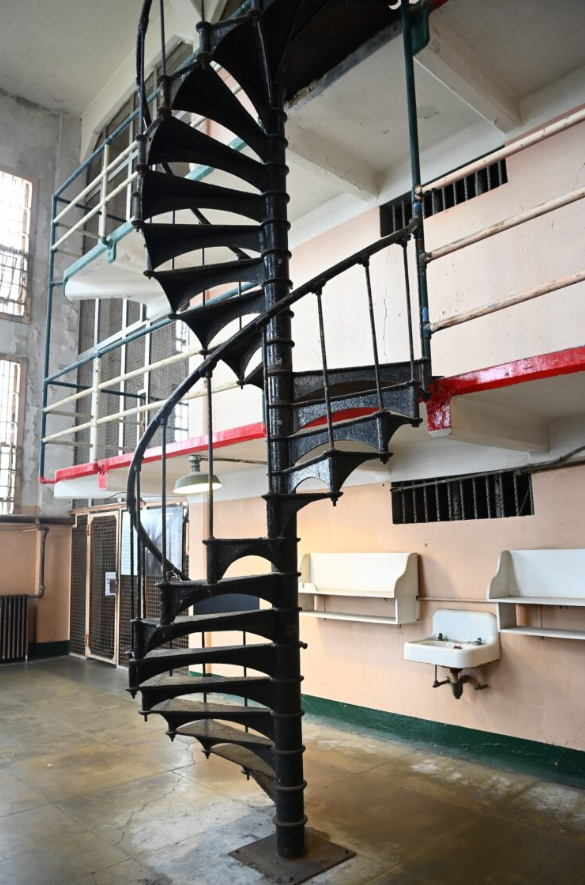 When Did Alcatraz Prison Close?